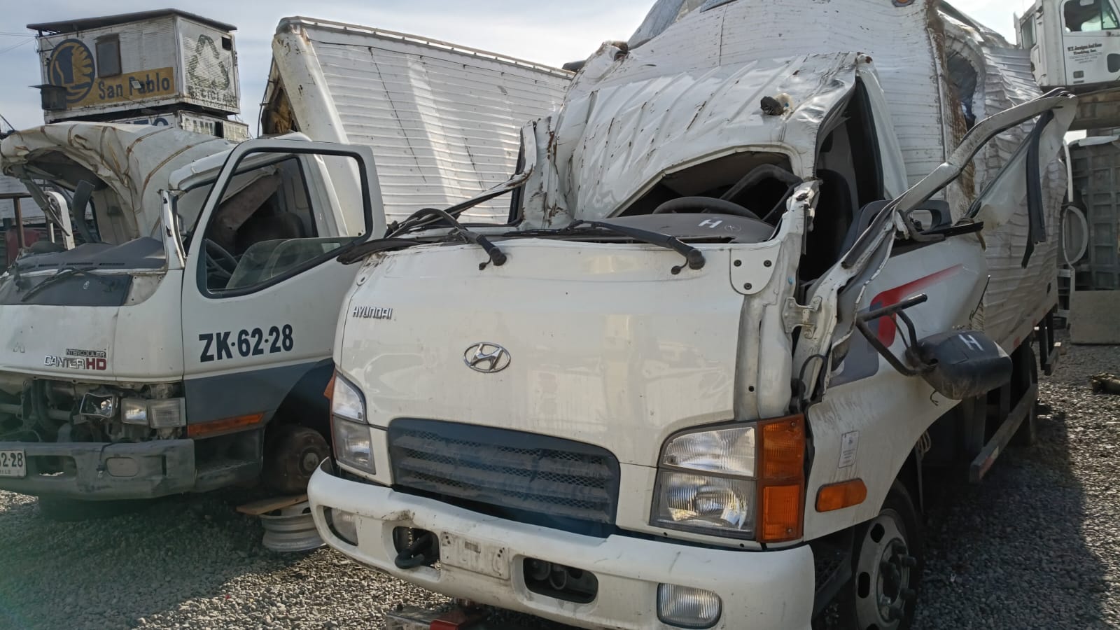 MAZA Hyundai HD 35 2015  USADO  EN DESARME